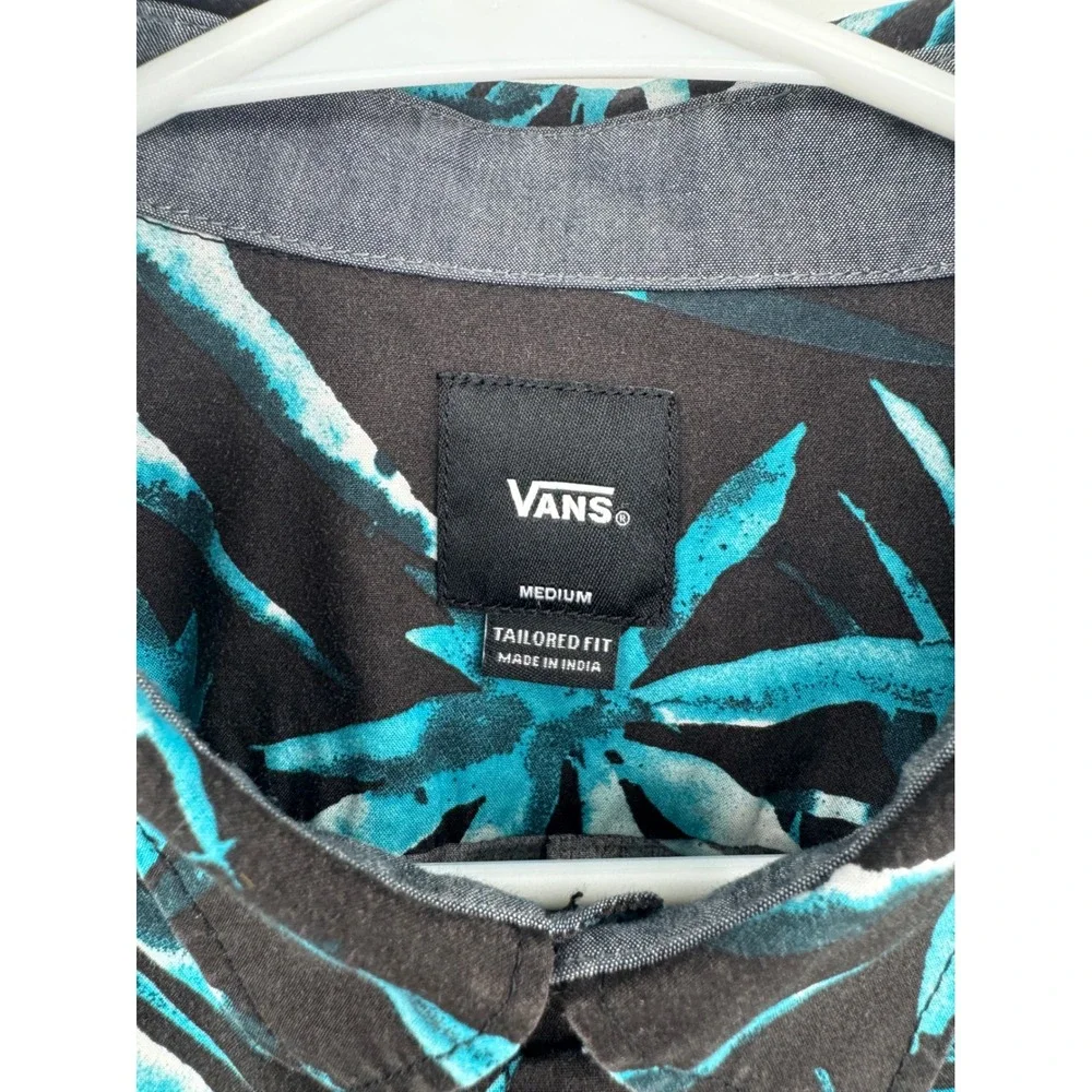 Vans Mens Tailored Fit Short Sleeve Button Down Shirt Teal Black Palm Leaf Med‎